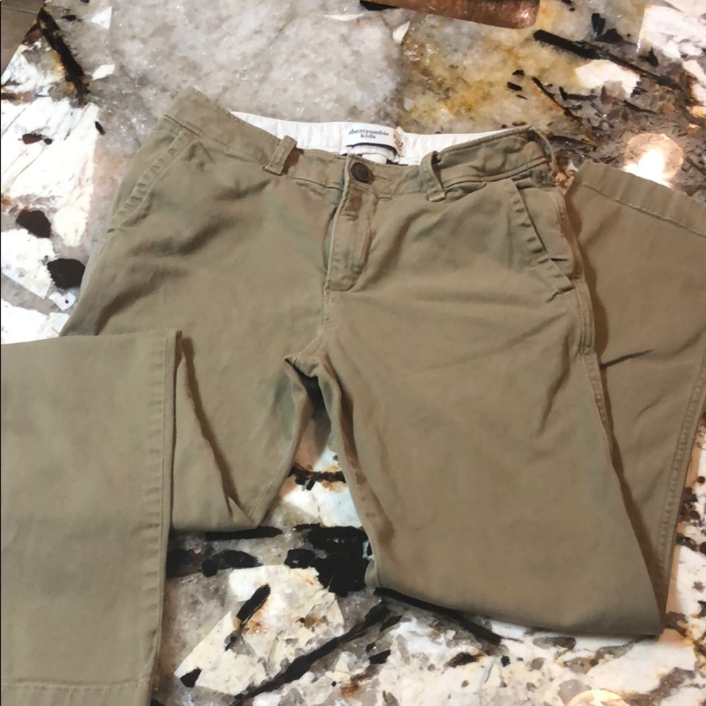 Boys Abercrombie kids khakis size 11/12